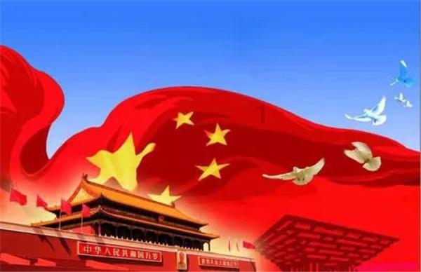 消防竟出动云梯救“喵星人”，网友：你要上天呀，太危险了！